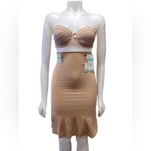 Assets By Sara Blakely Spanx NWT Nude Half Slip Size Large